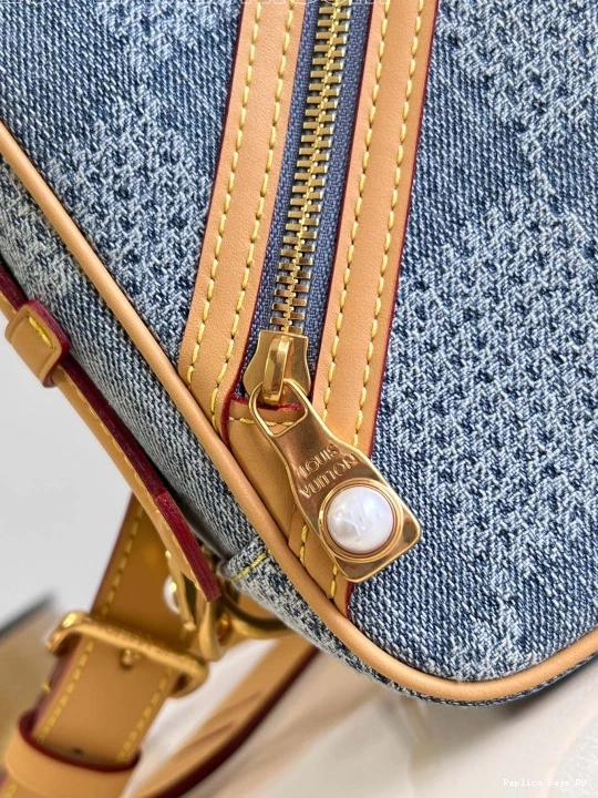 Affordable Chess LOUIS VUITTON Messenger-24*24*8CM 0817